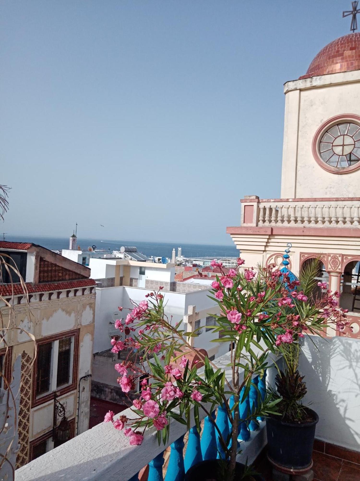 Tangier Medina Roof Top Apartment With Ocean Views Exterior photo